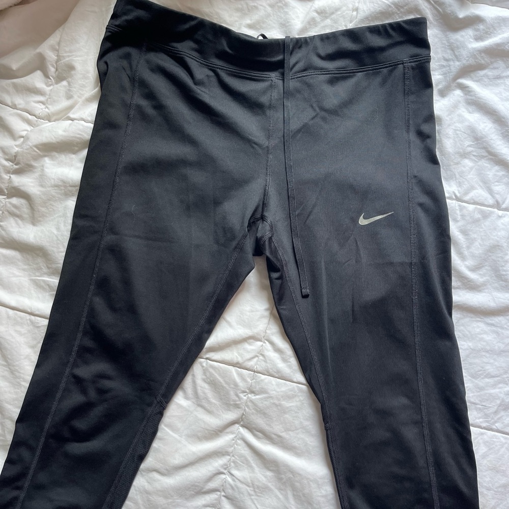 nike crop leggings